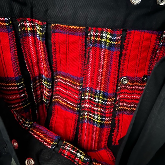 Black and Red Tartan Kilt - Picture 6 of 6